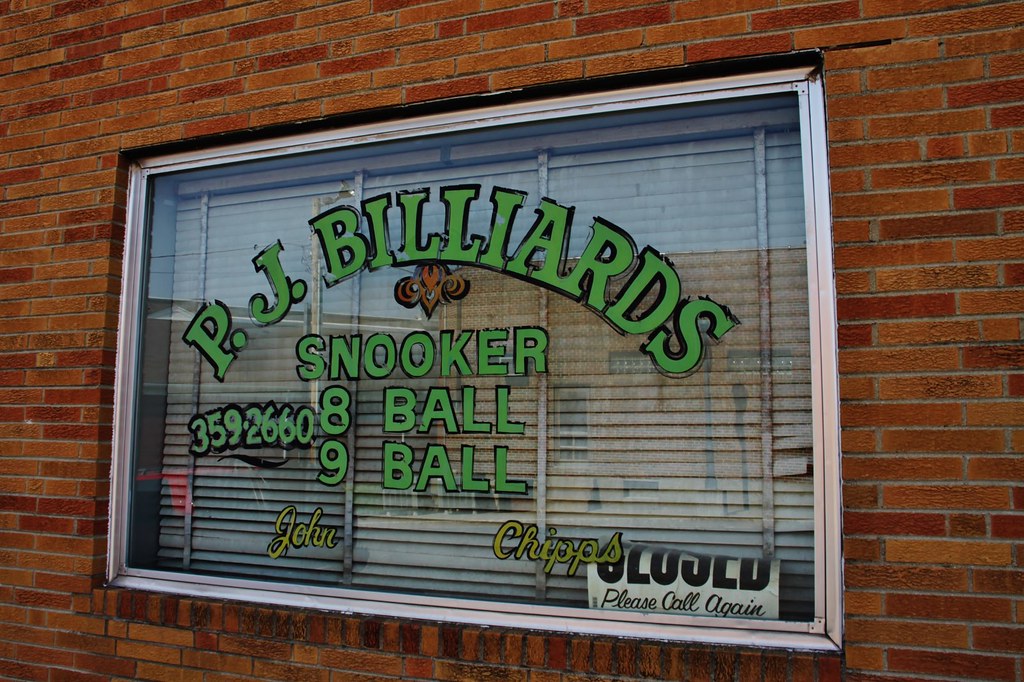 Shoot Trenton, Missouri pool hall. Closed for good, I thin… Flickr