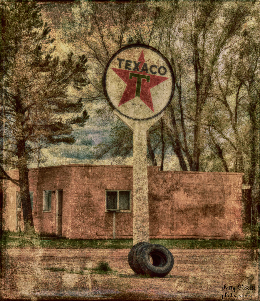 Atomic city Idaho Atomic City was called "Midway" until 19… Flickr