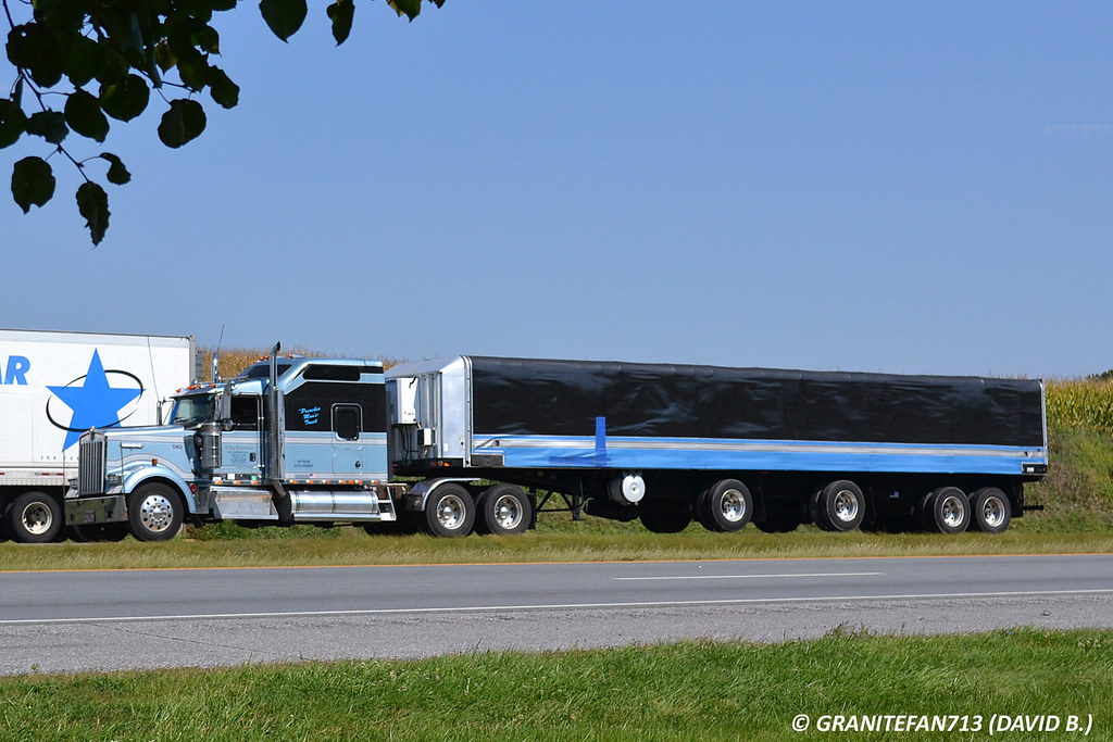 Lilly Trucking Kenworth W900L Trucks, Buses, & Trains by