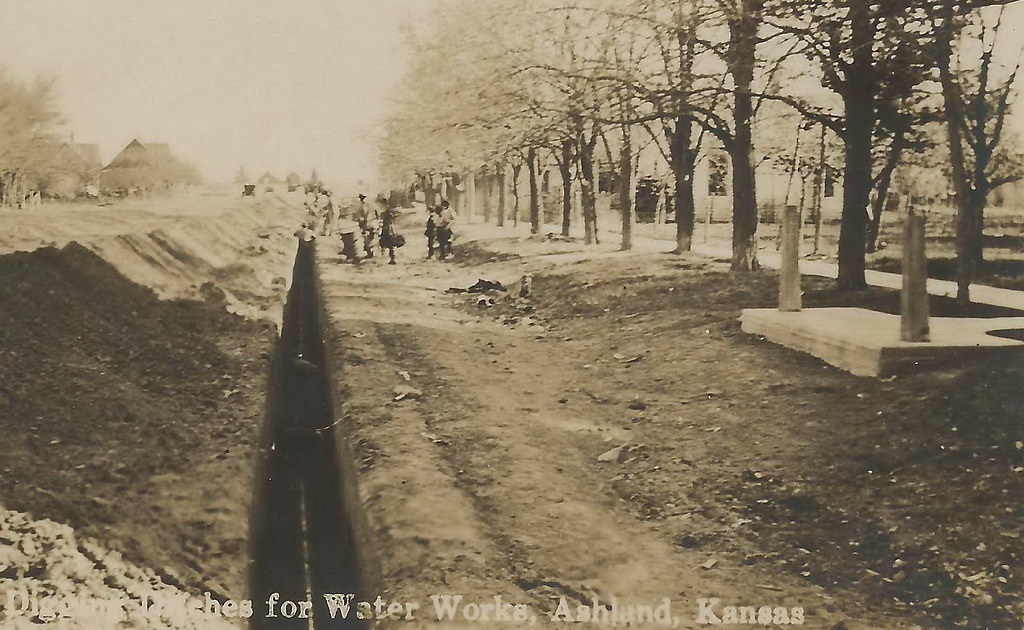 US KS Ashland KS RPPC 1910 Village Homes & Businesses to b… Flickr