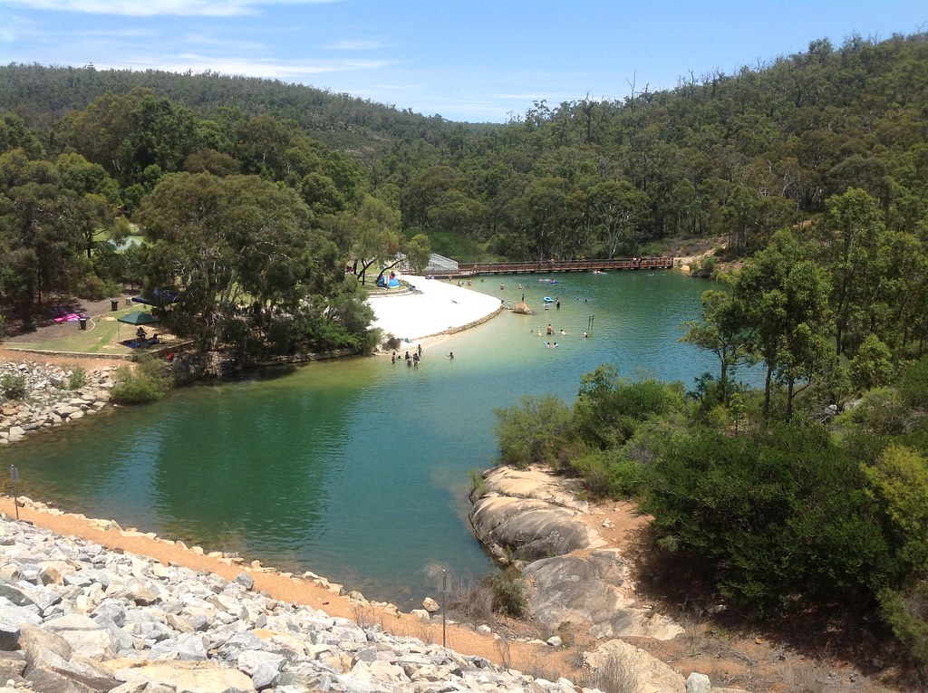NORTH DANDALUP DAM hilary stephens Flickr