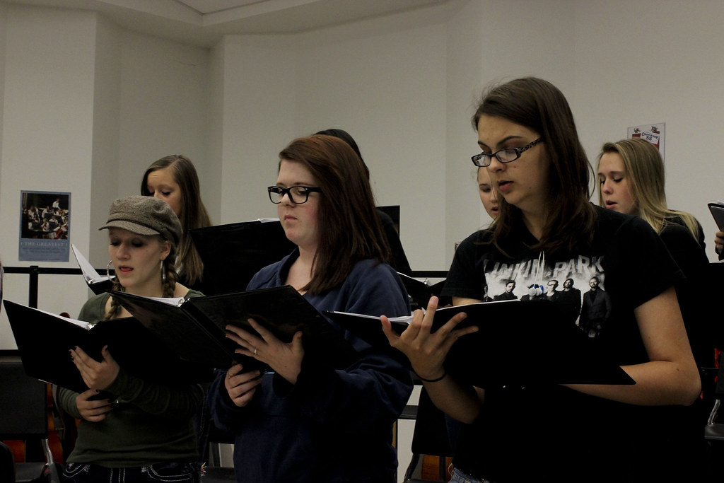 Choir Girls A small group of girls singing songs for the h… Flickr