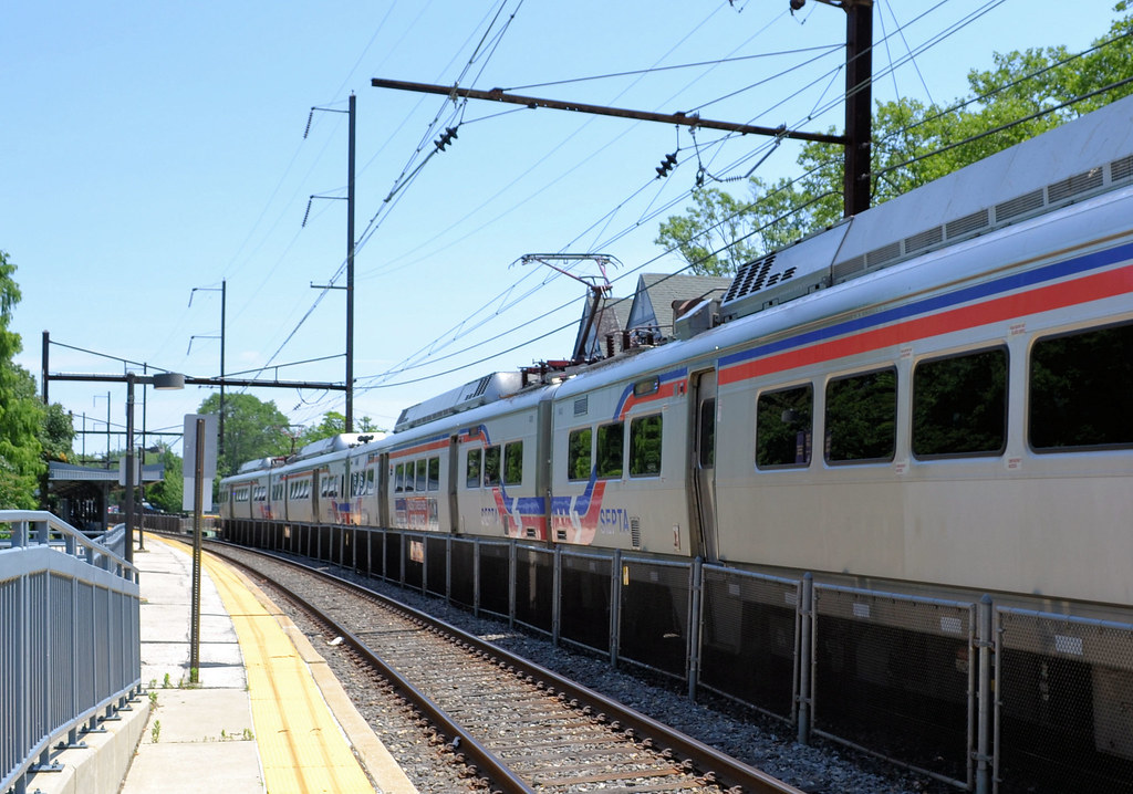 SEPTA train at Swarthmore station As SEPTA works on the br… Flickr