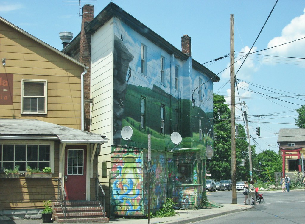 NEW PALTZ NY JUNE 2016 South chestnut (NY 208) at the inte… Flickr