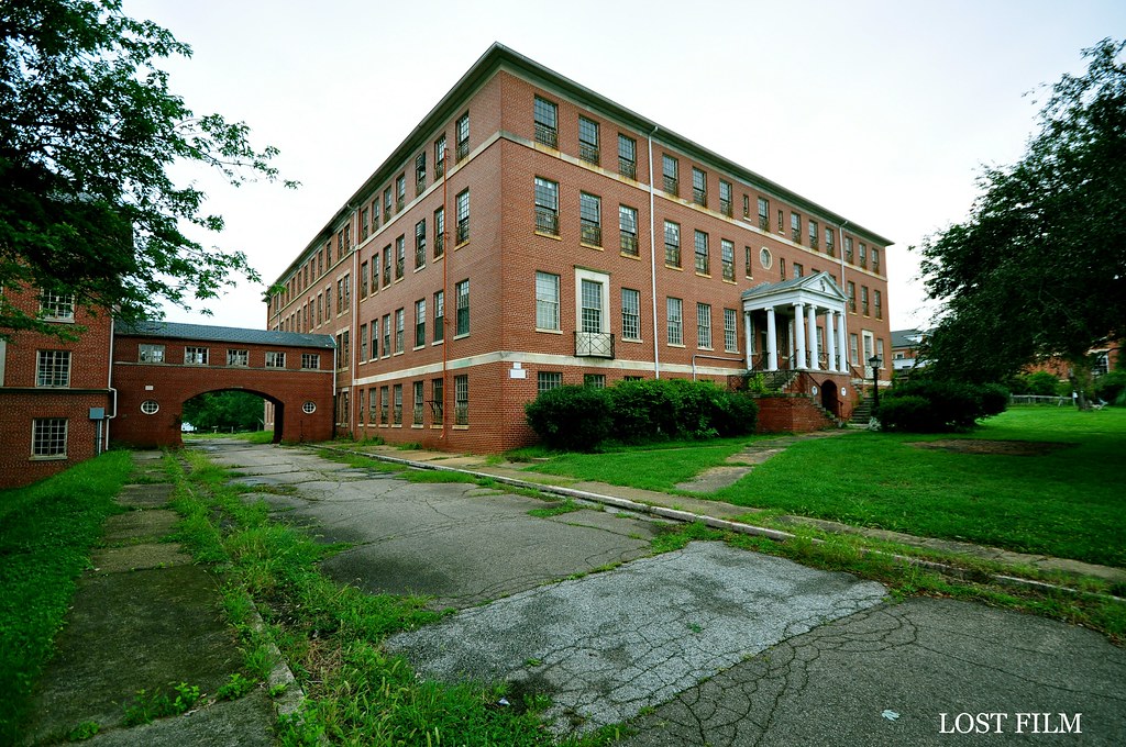 Crownsville Hospital Center The facility was founded follo… Flickr