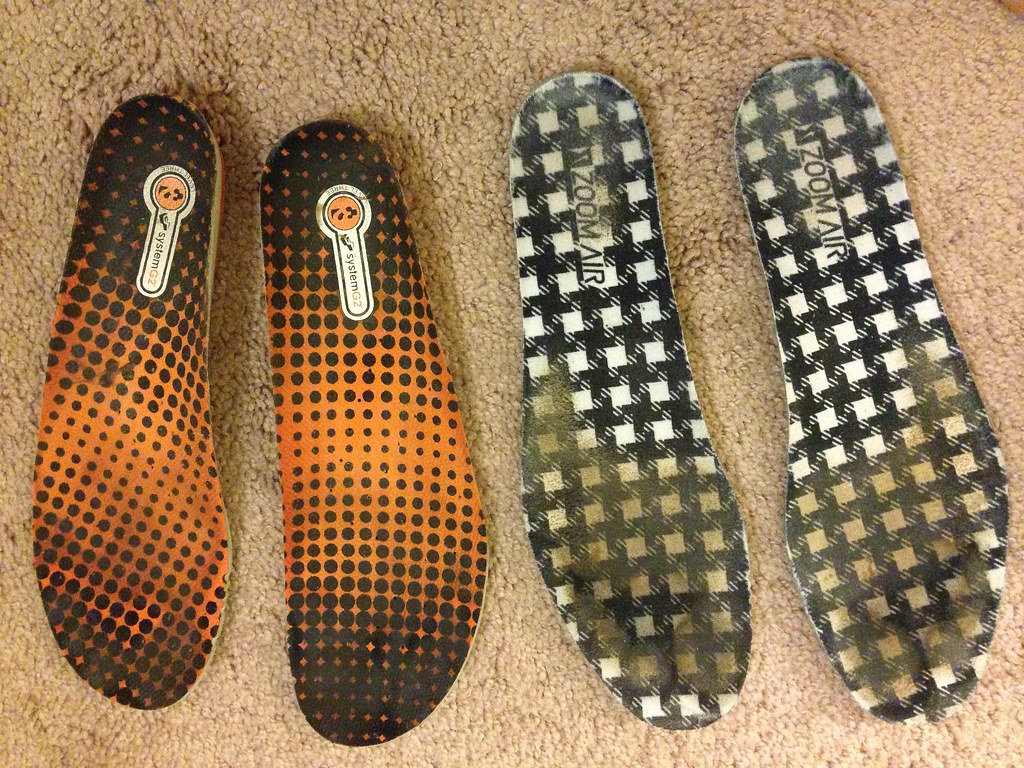 IMG_4429 Weekend snowboarding trip, no socks as usual. Rip… Flickr