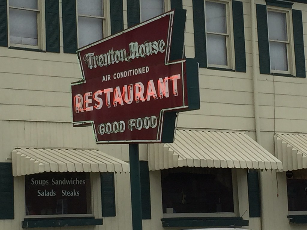 Trenton House restaurant, US 50 Trenton IL noideawhattouse Flickr