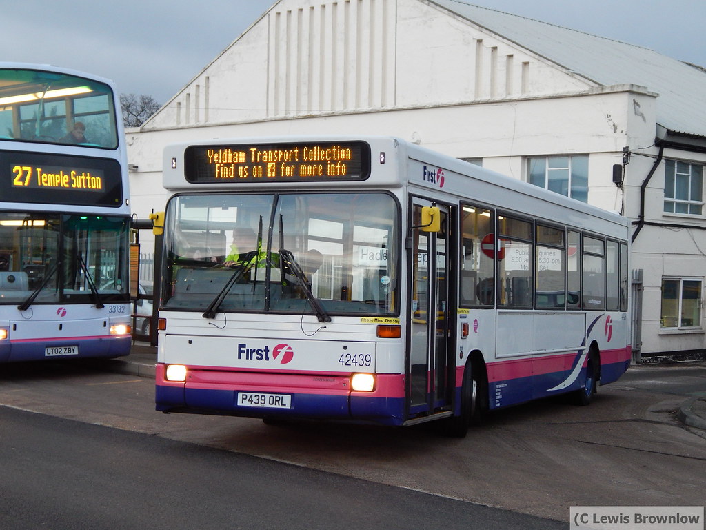 Preserved First Essex Dart P439ORL (42439) 42439 is seen … Flickr