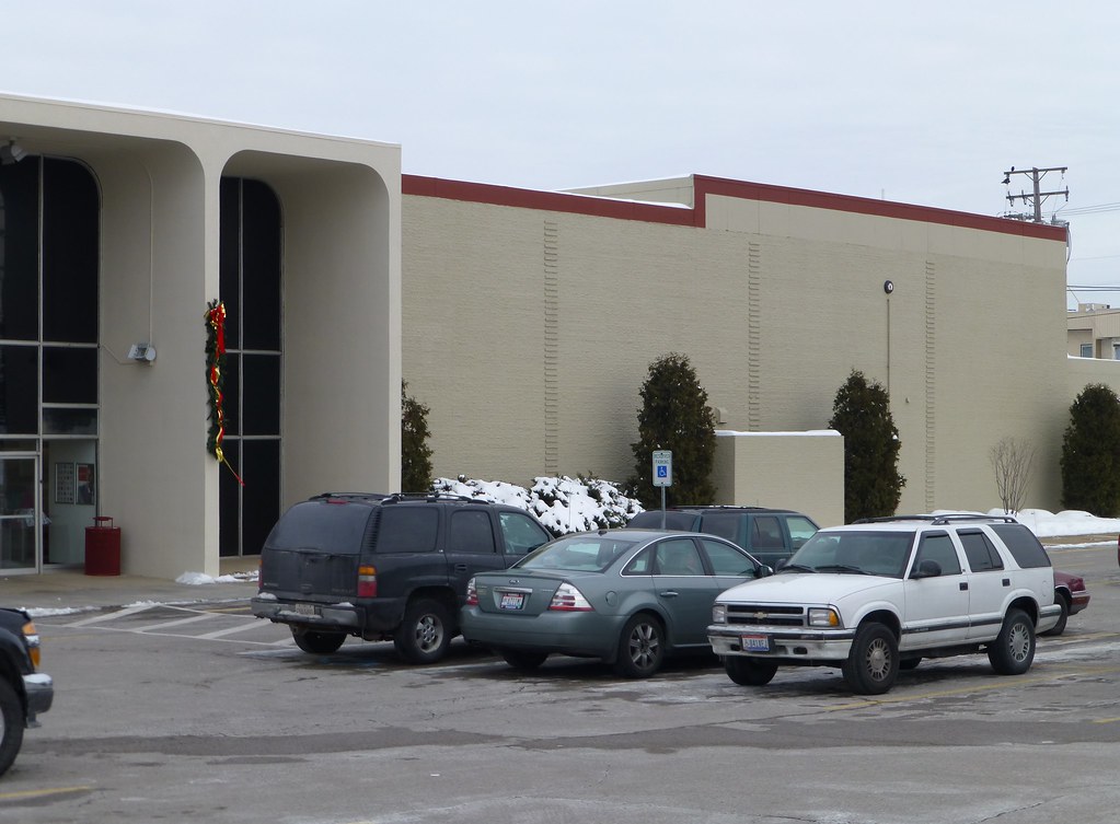 JCPenney in Austintown, Ohio This was originally a Strouss… Flickr