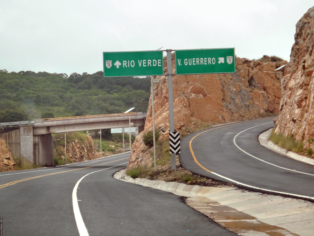 Paisajes en autopista RioverdeValles SLP México 2013 34… Flickr
