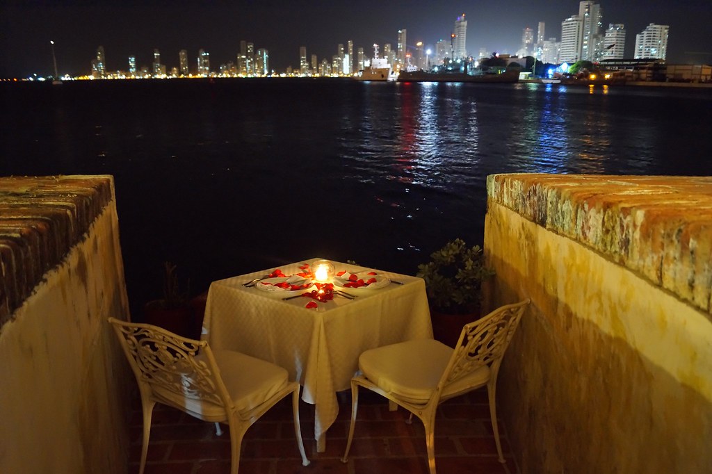 Perfect settings at restaurante club de pesca sporty_larsen Flickr