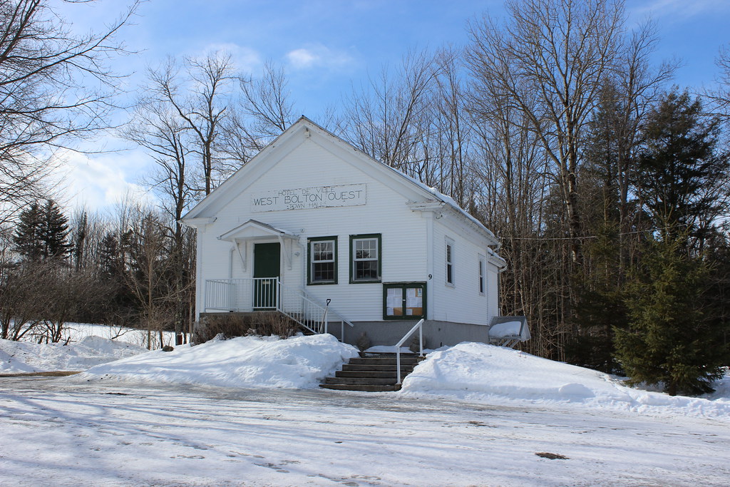 BoltonOuest Town Hall BoltonOuest, Qc Town Hall Flickr