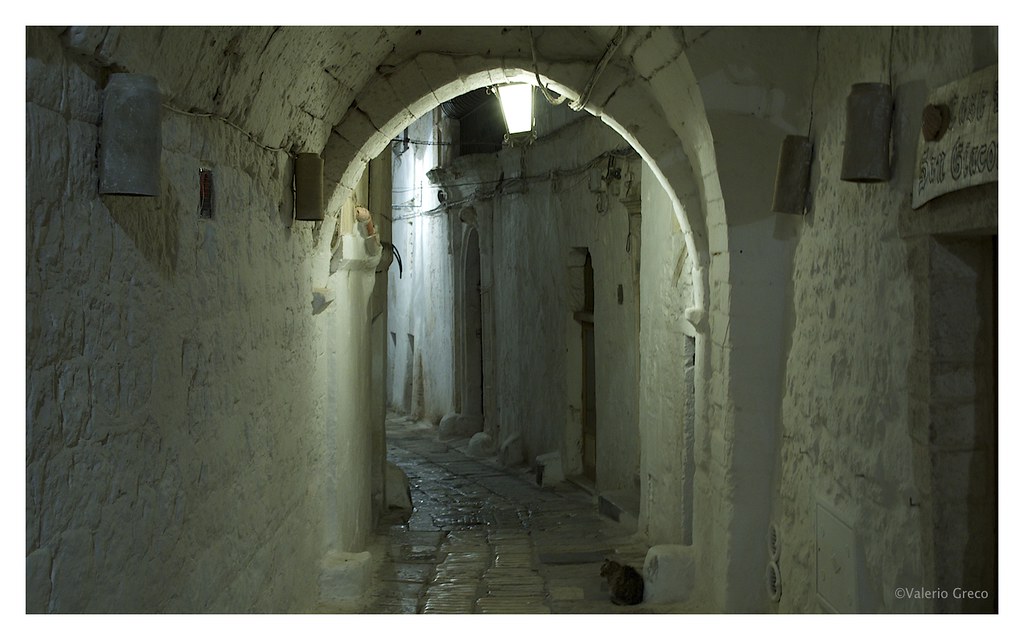 Ostuni vicolo Valerio Greco Flickr