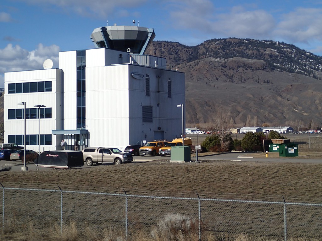 Airport with a Mountain View Must be scenic flying in and … Flickr