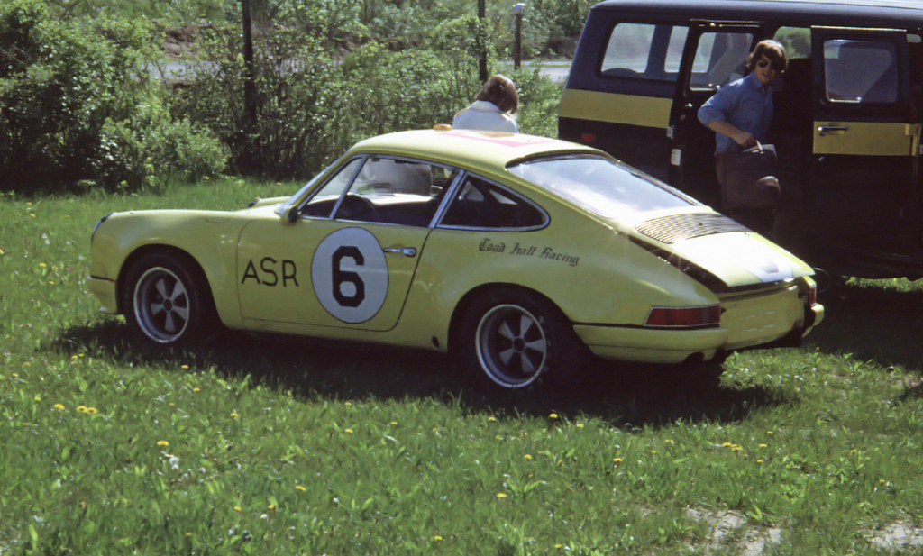 Porsche 911S driven by Bob Beasley and Levan Pentecost Flickr