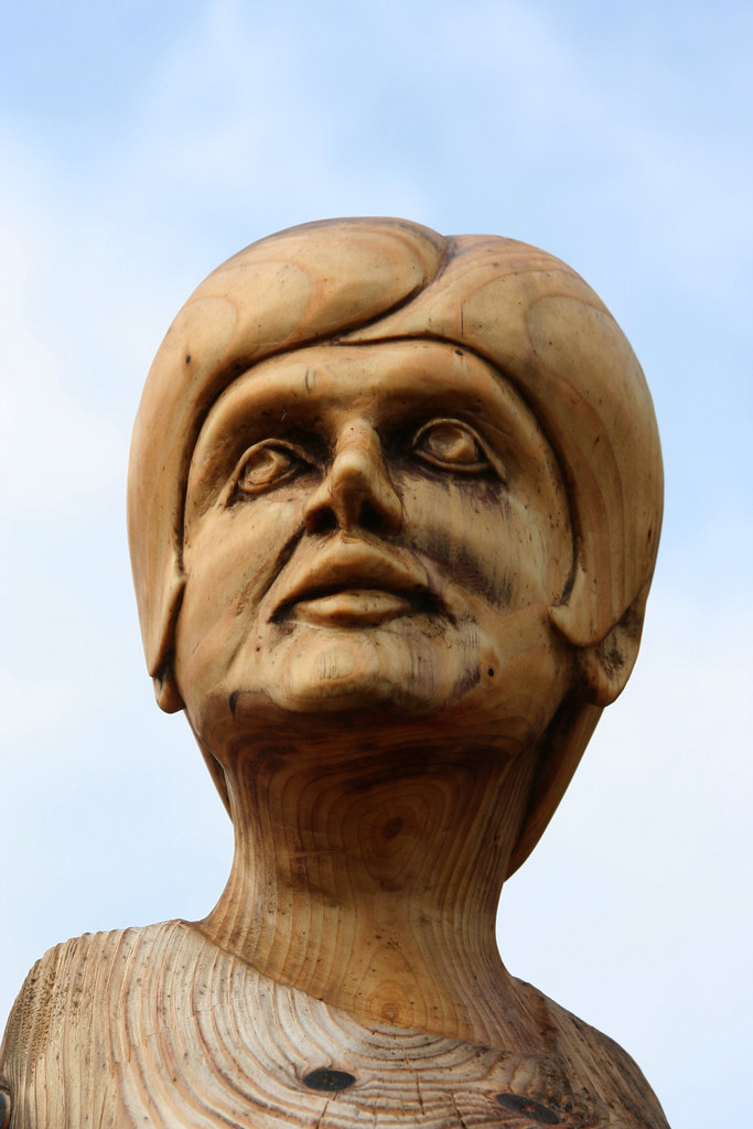 wooden head family Artist Colin Yorke Group of heads repr… Flickr