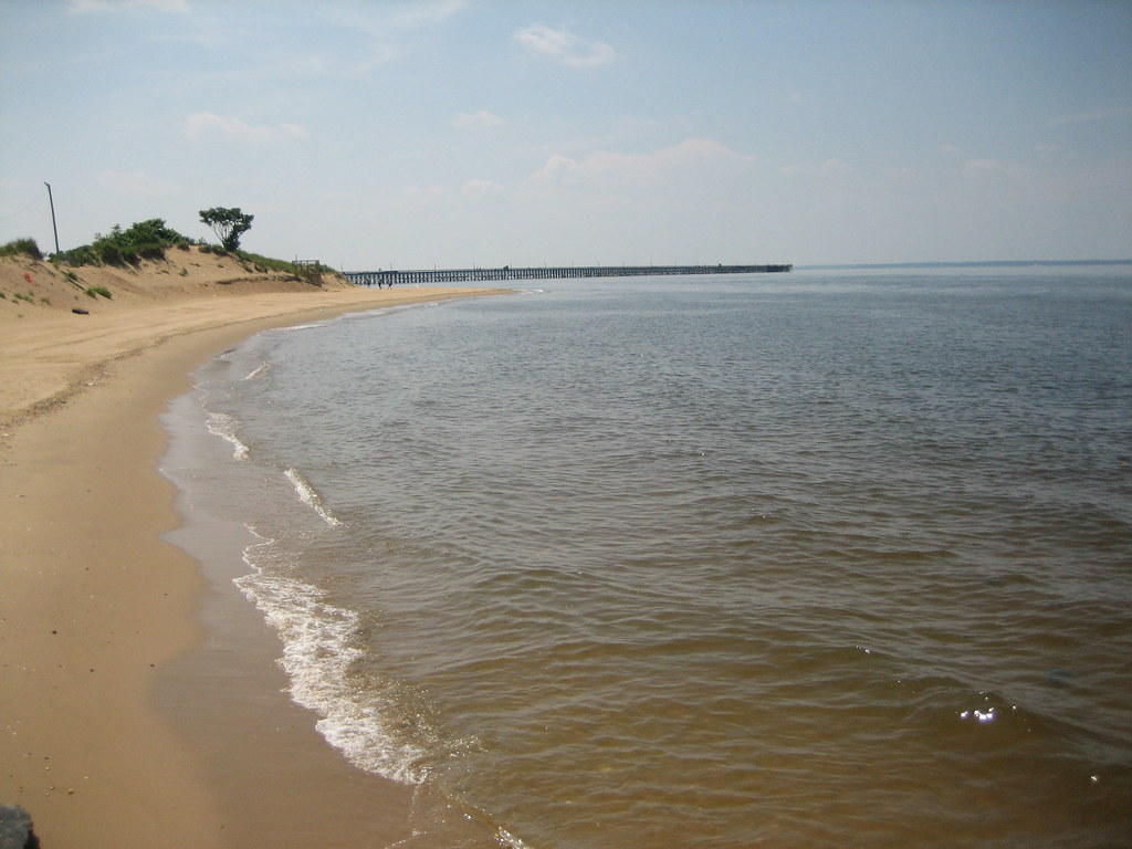 Keansburg Beach the beach and peir in Keansburg, NJ Shyrynn Flickr