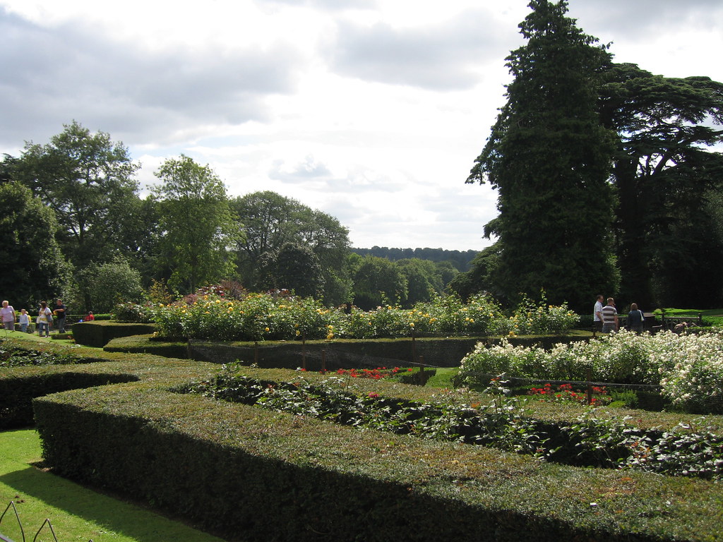 Peacock Garden, Warwick Castle MichelleWalz Flickr