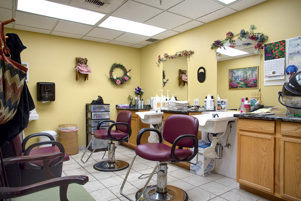 Emeritus at Chesterley Meadows The barber shop at Emeritus… Flickr