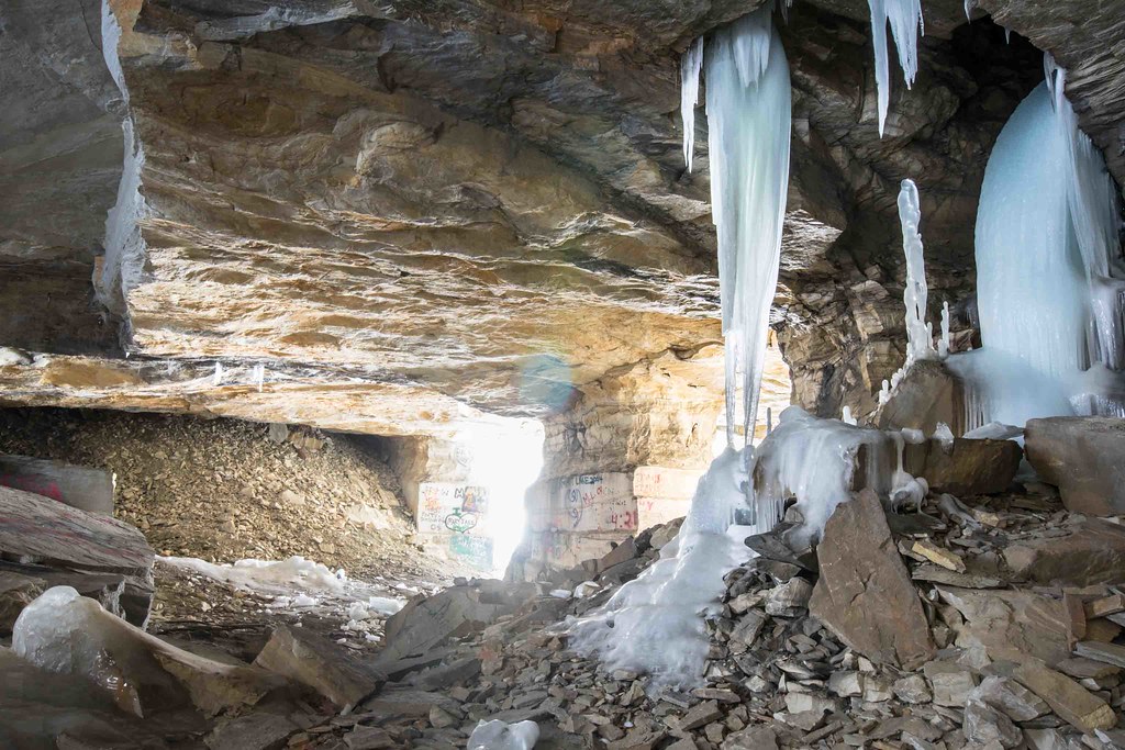 Freedlyville Ice Quarry Dorset, VT 2014, Mar 05.jpg Flickr