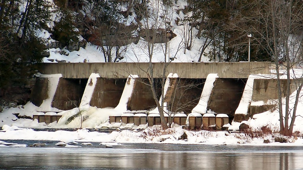 Dam on the Crowe River Marmora, Ontario. Will Flickr