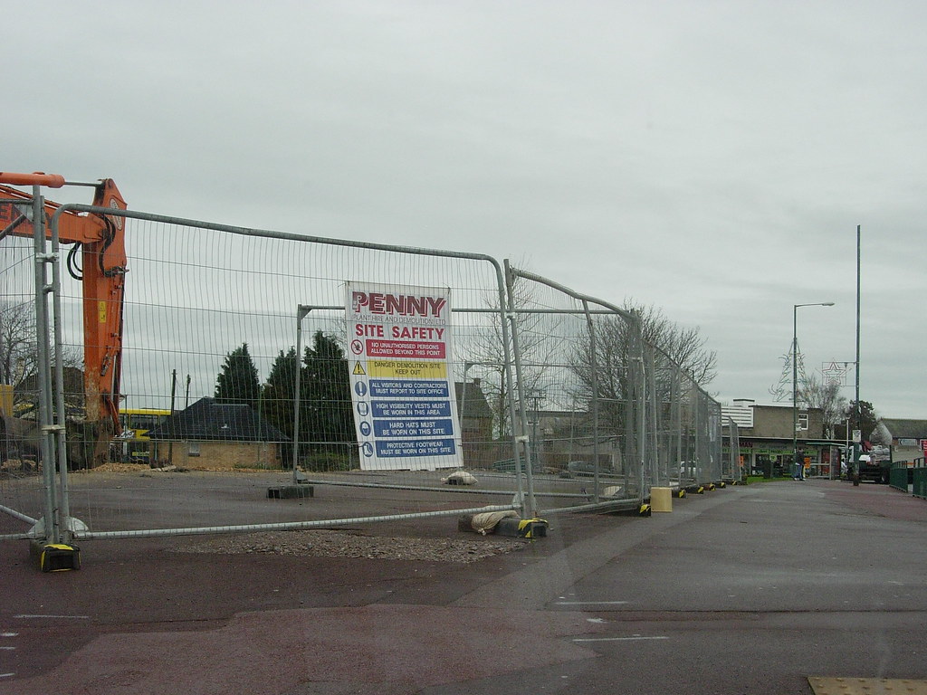 KINSON LIBRARY / THE HUB. WIMBORNE RD. KINSON. BOURNEMOUTH… Flickr