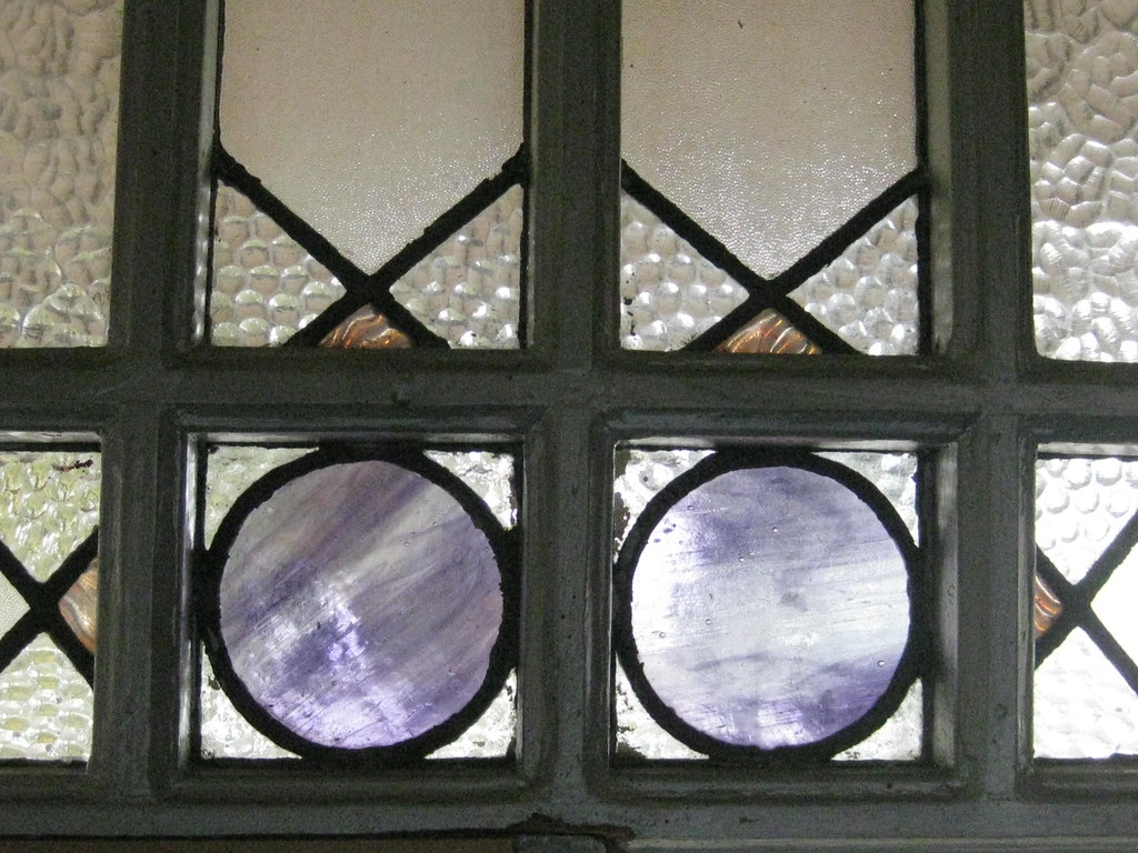 Detail of an Art Nouveau Stained Glass Pane in a Shopfront… Flickr