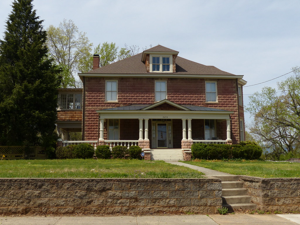 Rivermont Avenue home 2450 Rivermont Avenue, driveby shot… Flickr