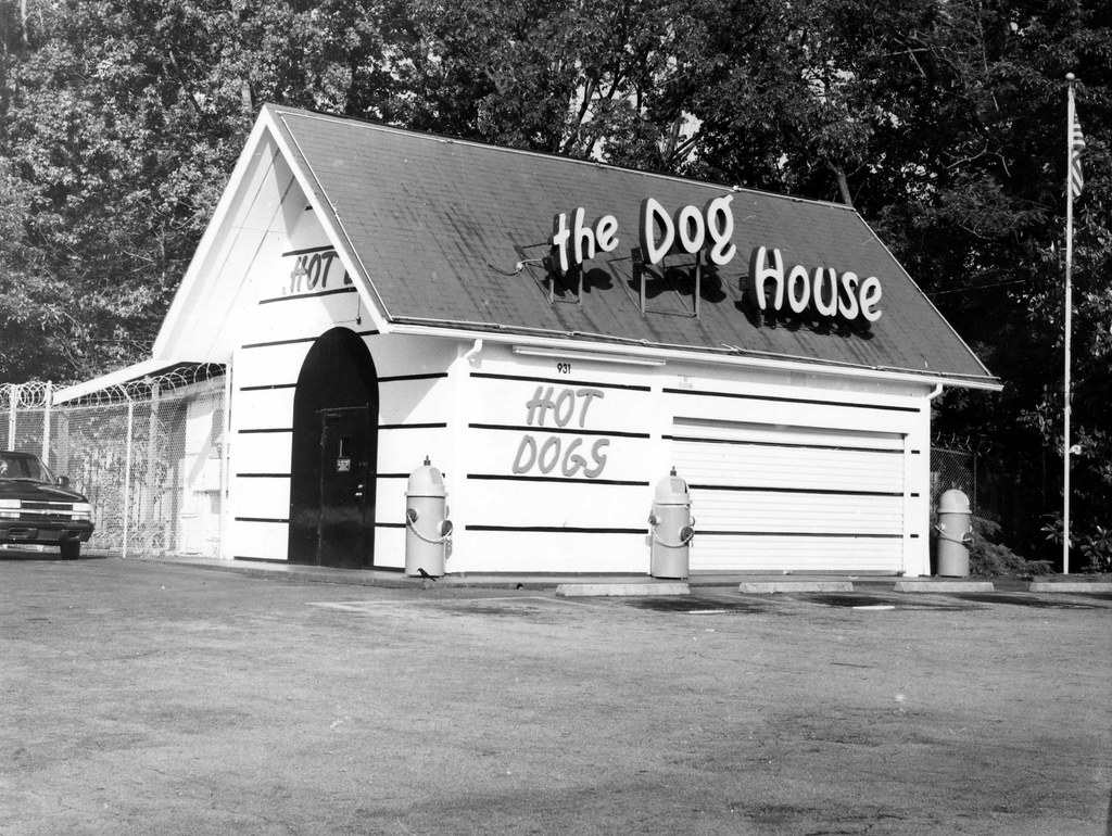 Dog house Miami Blvd Tanen with Keiv 88 robby Flickr