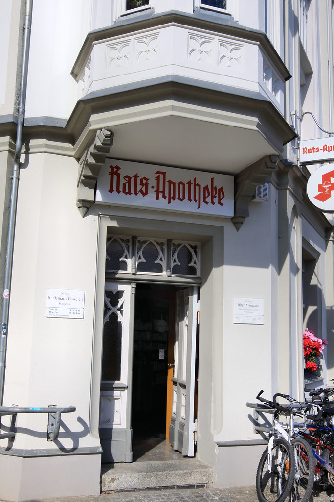 Eingang RatsApotheke Greifswald Die Apotheke wurde 1551… Flickr