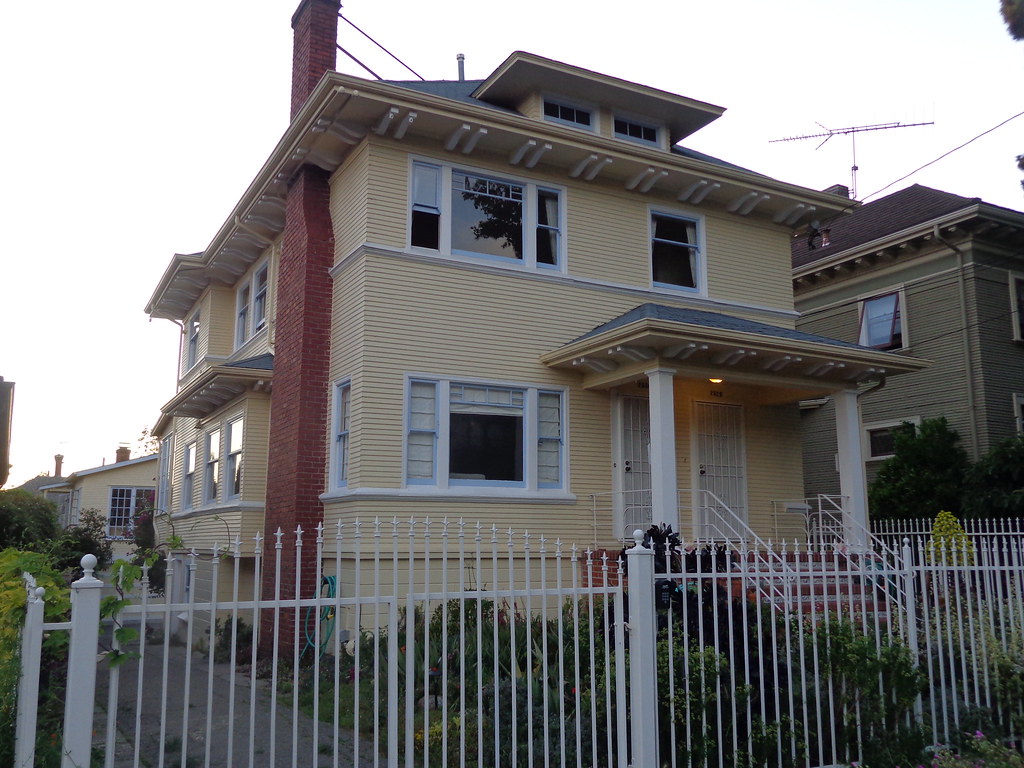 colonial revival style duplex Etna Street, Berkeley, Calif… Flickr