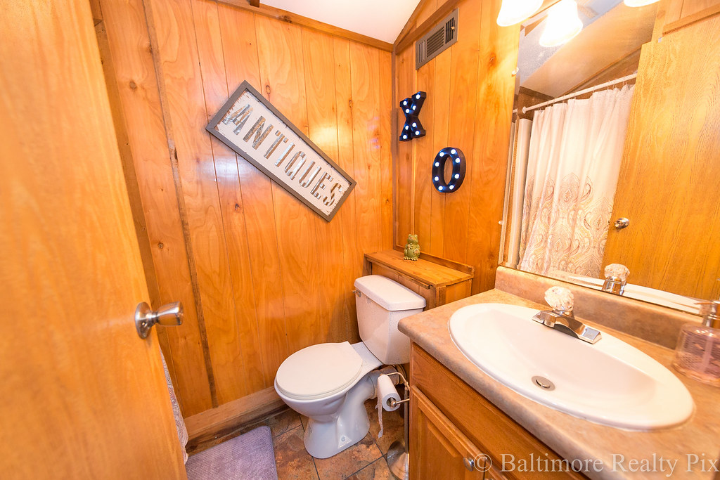 Far Rockaway Lodge Airbnb9 Robert Johnson Flickr