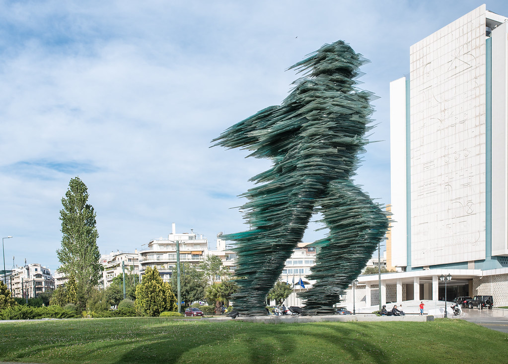 Δρομέας Runner Standing 12 meters tall (nearly 30 feet