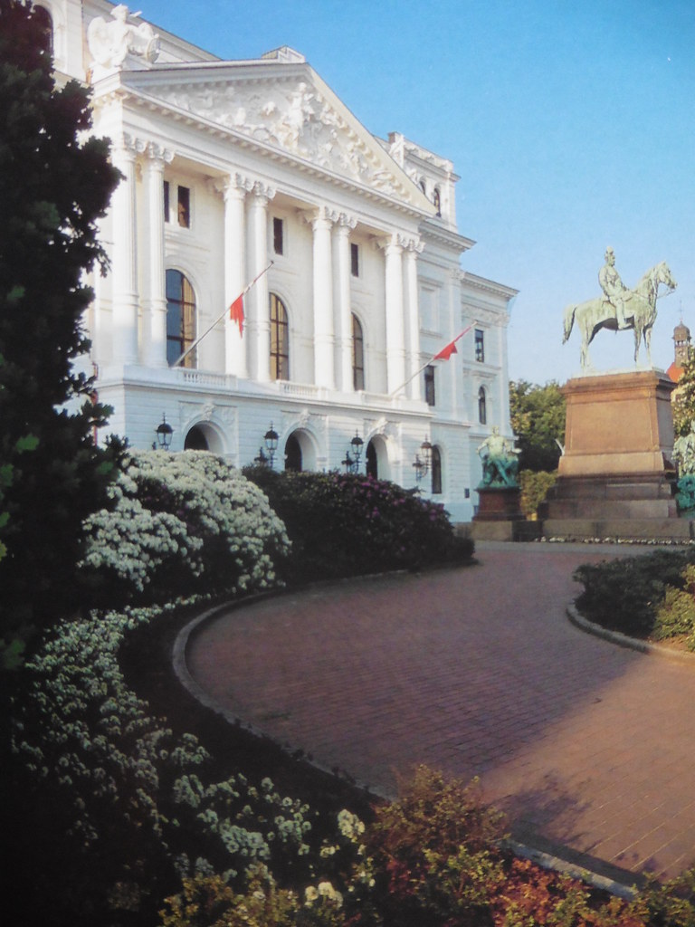 City Hall of Altona, Hamburg Das Altonaer Rathaus, Hamburg… Flickr