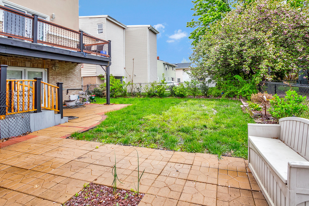 IMG_2670 28 Oak St, Moonachie Stephen Harris Flickr