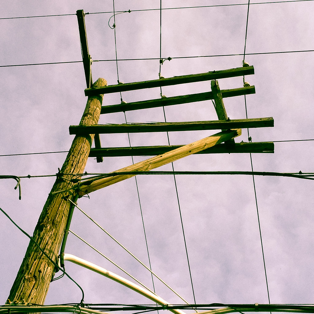 crossing wires cross processed BlogKing Flickr