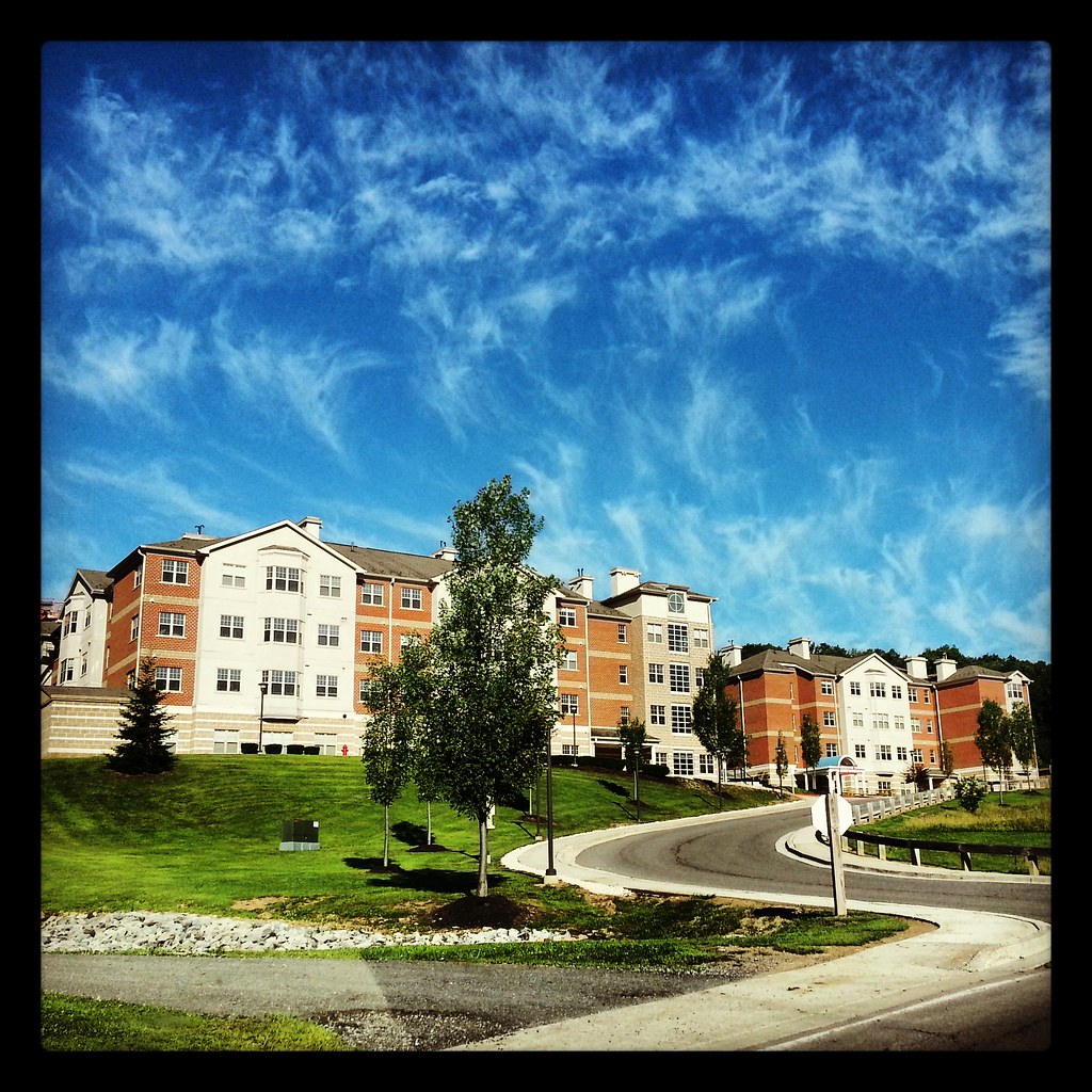Edgewood Commons Edgewood Commons provides student housing… Flickr