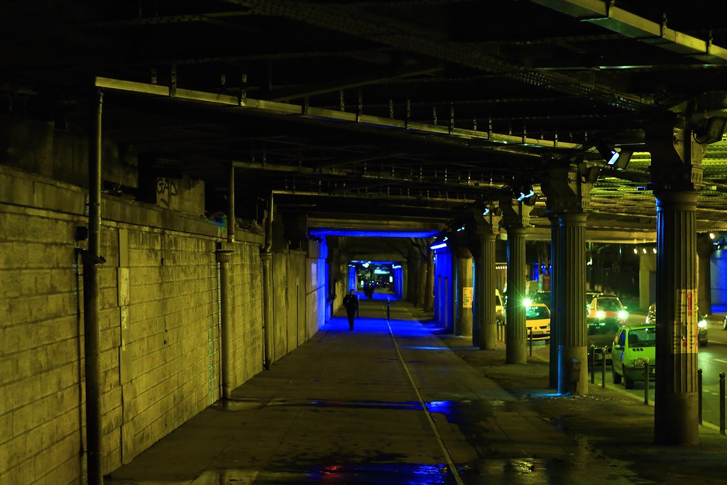 Boulevard de Bercy de nuit Night shot of the Bercy Bouleva… Flickr