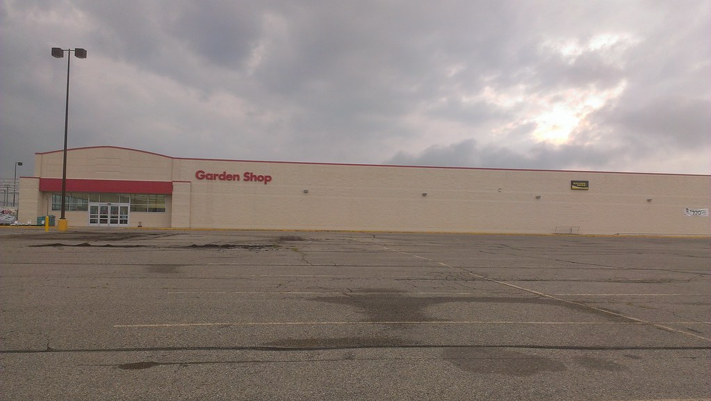 Kmart Charles City, Iowa Garden Shop Entrance a photo on Flickriver