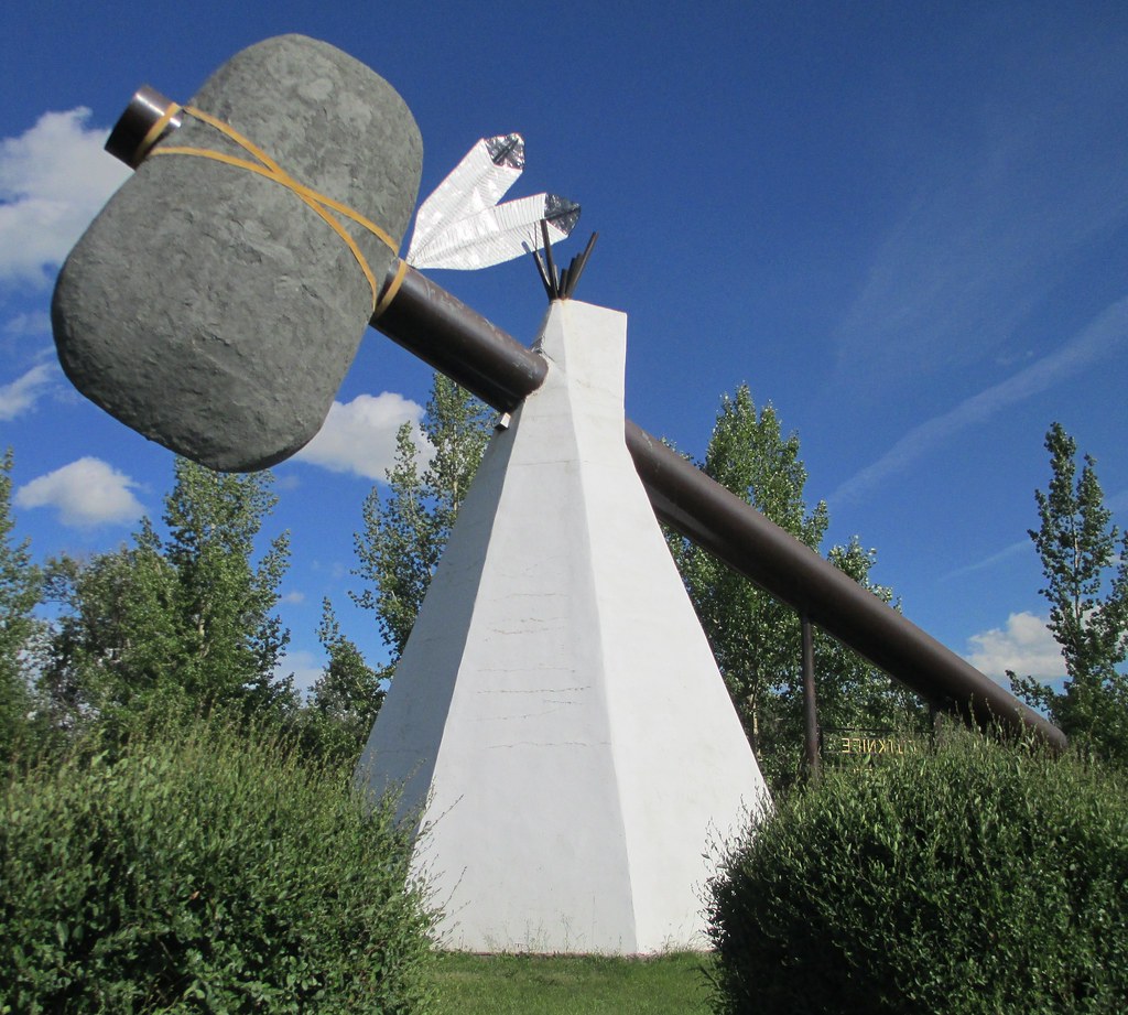 World's Largest Tomahawk (Cut Knife, Saskatchewan) Flickr