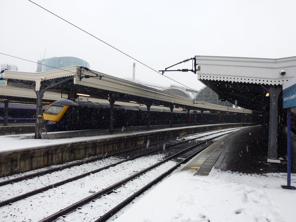 London Paddington Green, Cream & Tangerine livery Flickr