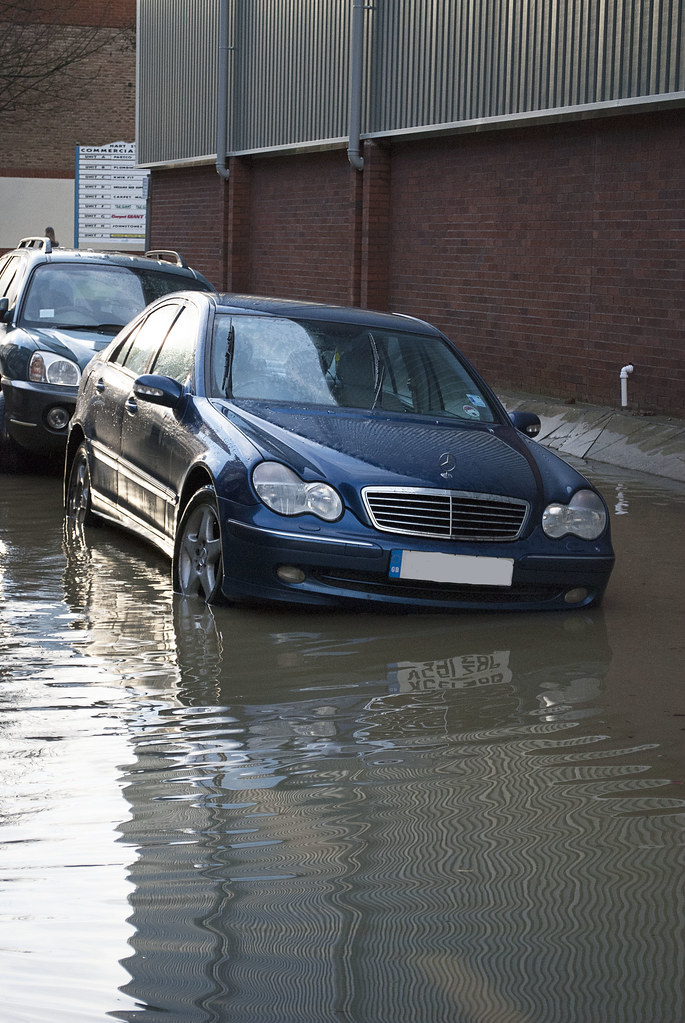Maidstone FloodingChristmas Day Maidstone Floods Please c… Flickr