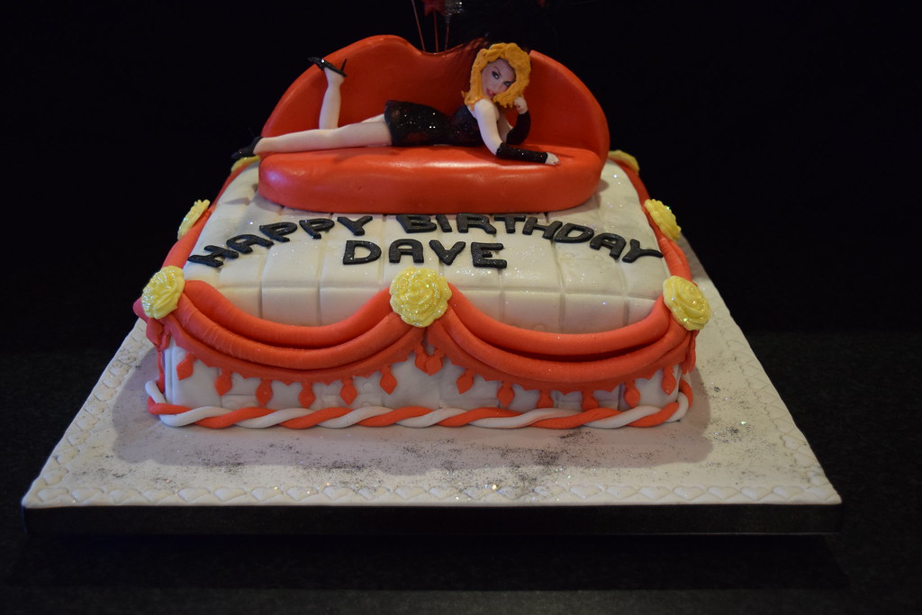 Kylie cake Kylie cake Kylie, the lips sofa, swags and othe… Flickr