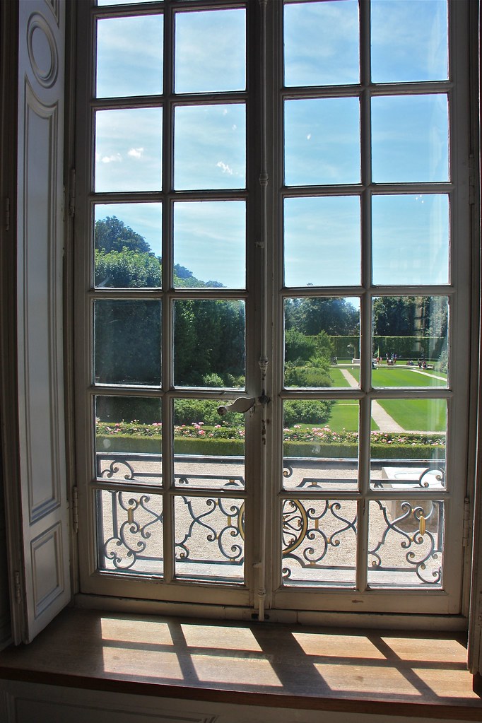 View to the Sculpture Garden Rodin Museum, Paris. smilla4 Flickr