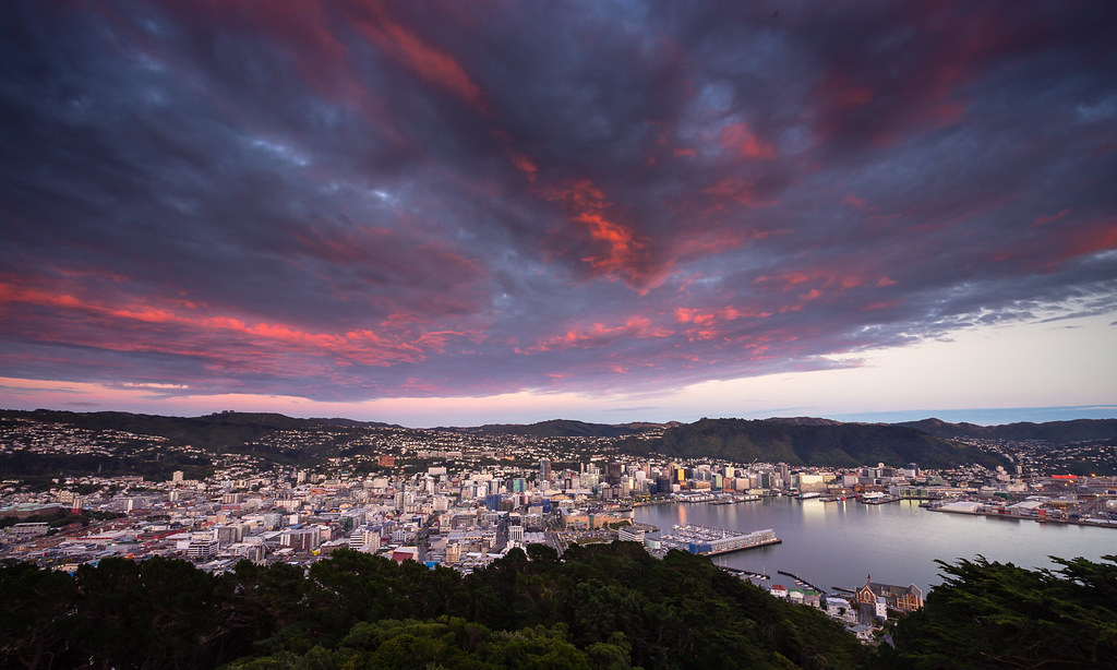 Wellington Sunrise over Wellington, as seen from the Mount… Flickr