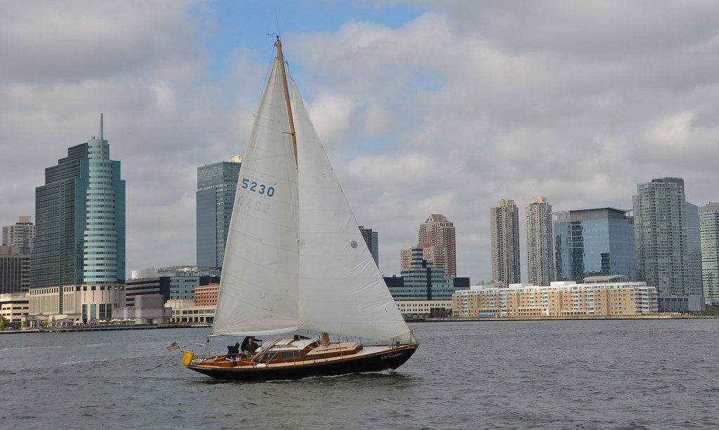 Sailing Jersey City Aboard the Arrluuk (USMMA Sailing Foun… Flickr