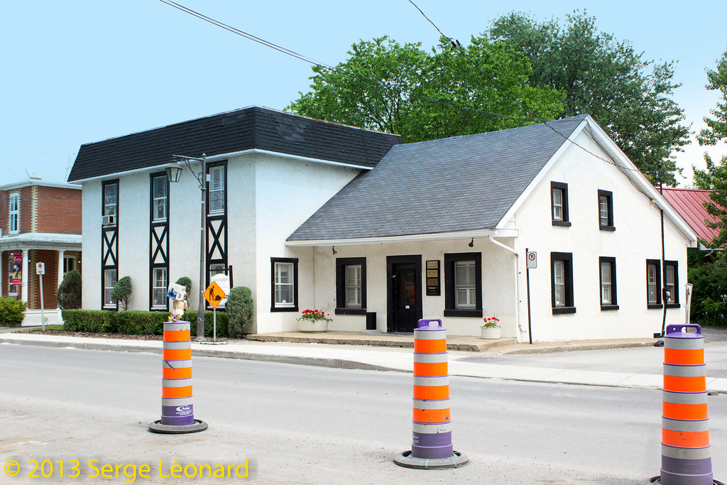 130610 SteRose Laval Ex Notaire Xavier Léonard 82352 Flickr