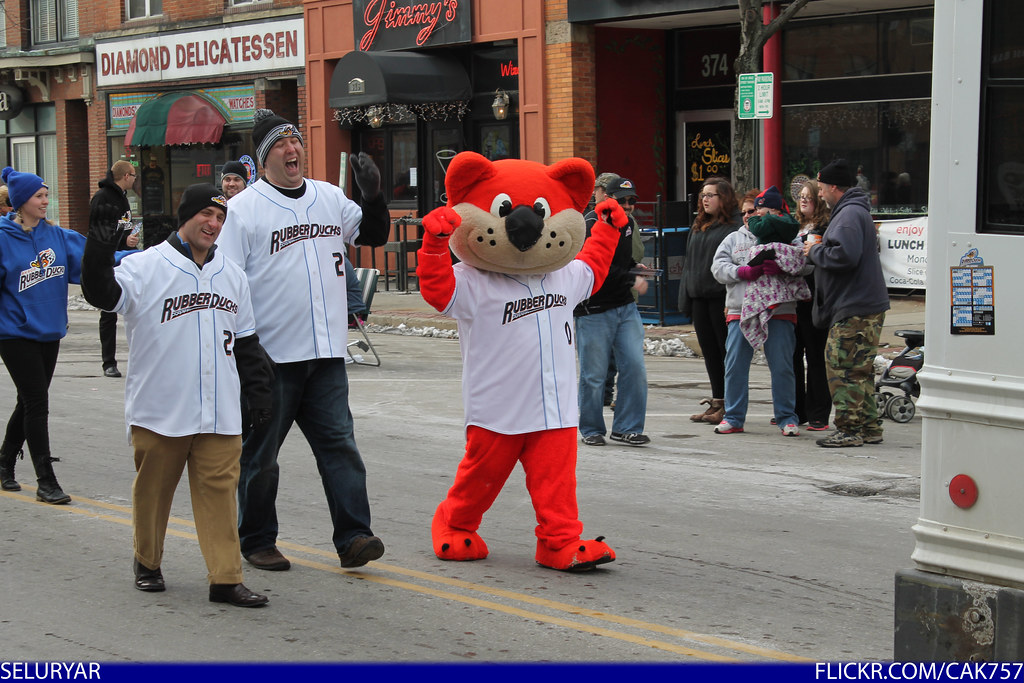 Akron Rubber Ducks Mascot Orbit! Akron Ohio 2013 Holiday P… Flickr