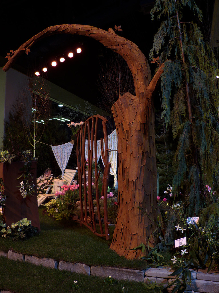 2105_Seattle_Flower_Garden_Show09 Deane Rimerman Flickr