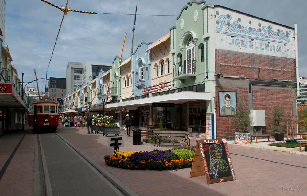 Lighting Up After physiotherapy on my knee I took a short … Flickr